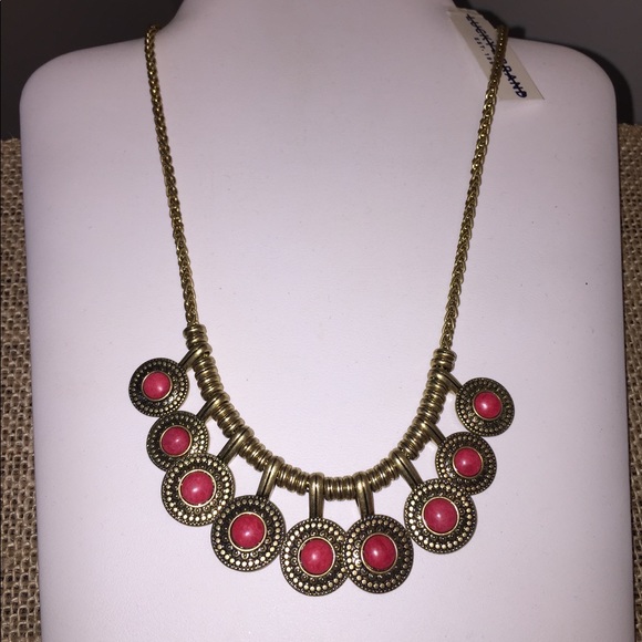 🛑 SOLD 🚨LUCKY BRAND 3 Pc Coral Gold Tone Necklace Bracelet Earrings Set $133 NWT - Picture 11 of 11